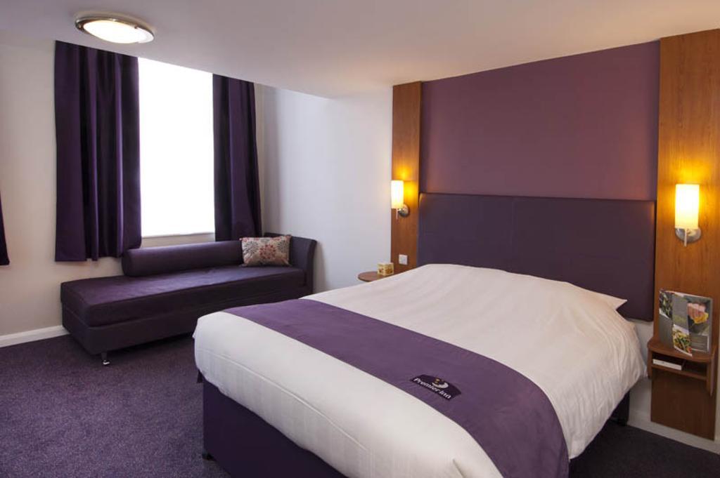 Dundee East Premier Travel Inn Bilik gambar