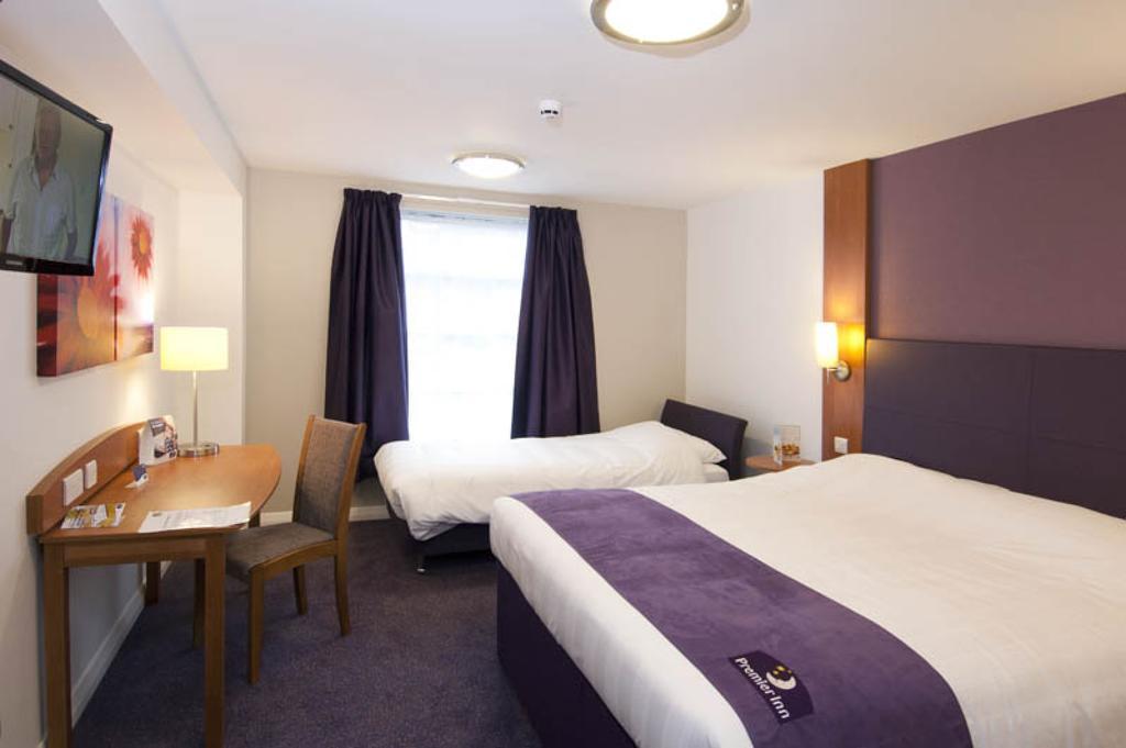 Dundee East Premier Travel Inn Bilik gambar