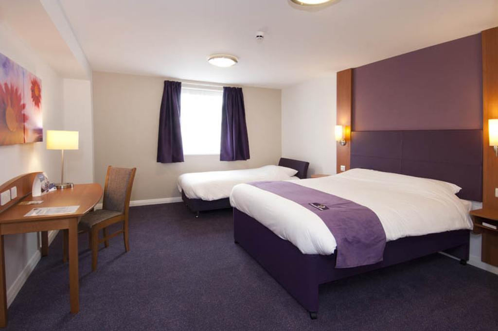 Dundee East Premier Travel Inn Bilik gambar