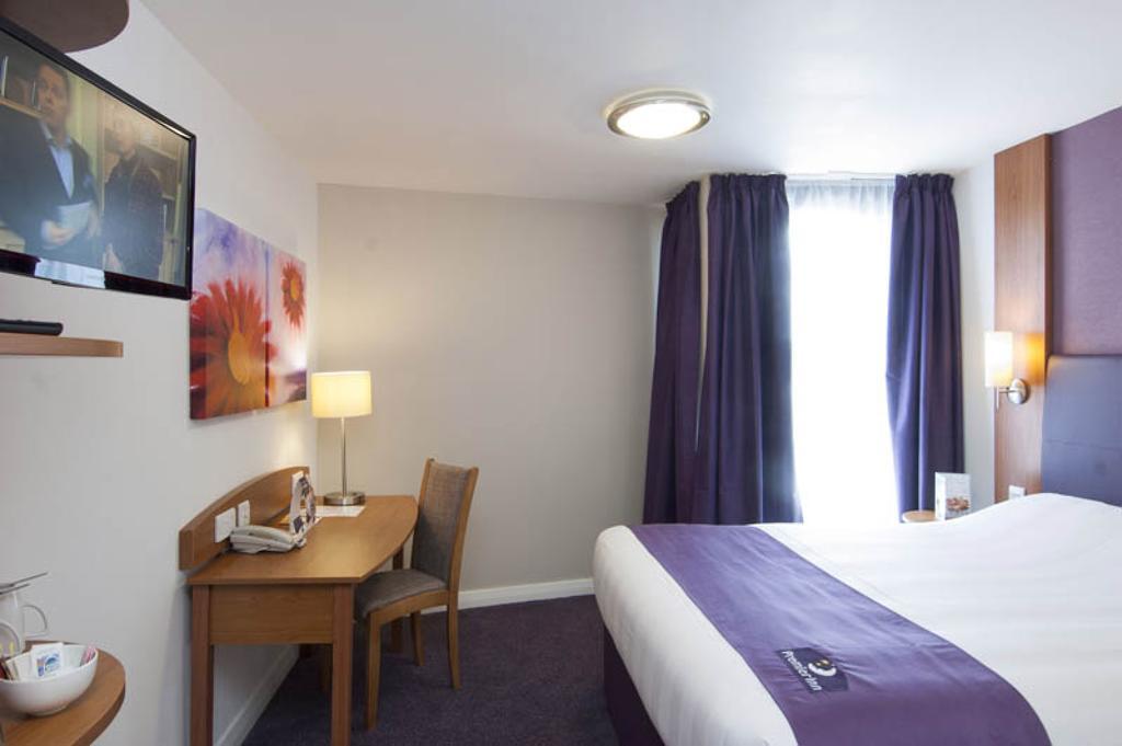 Dundee East Premier Travel Inn Bilik gambar